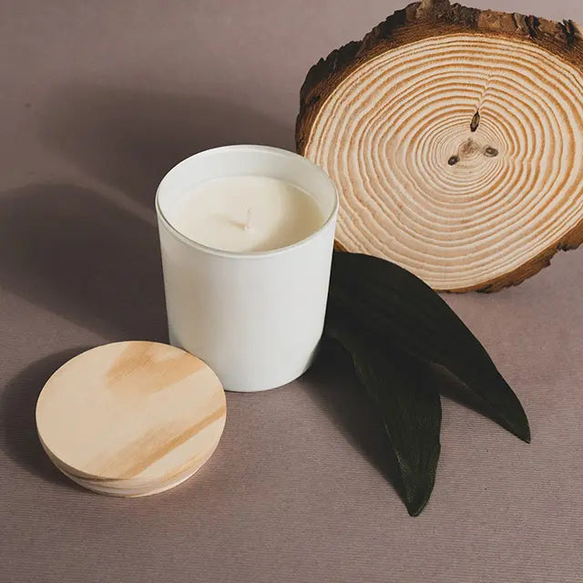 Choisir les contenants parfaits pour vos bougies parfumées professionnelles : guide complet