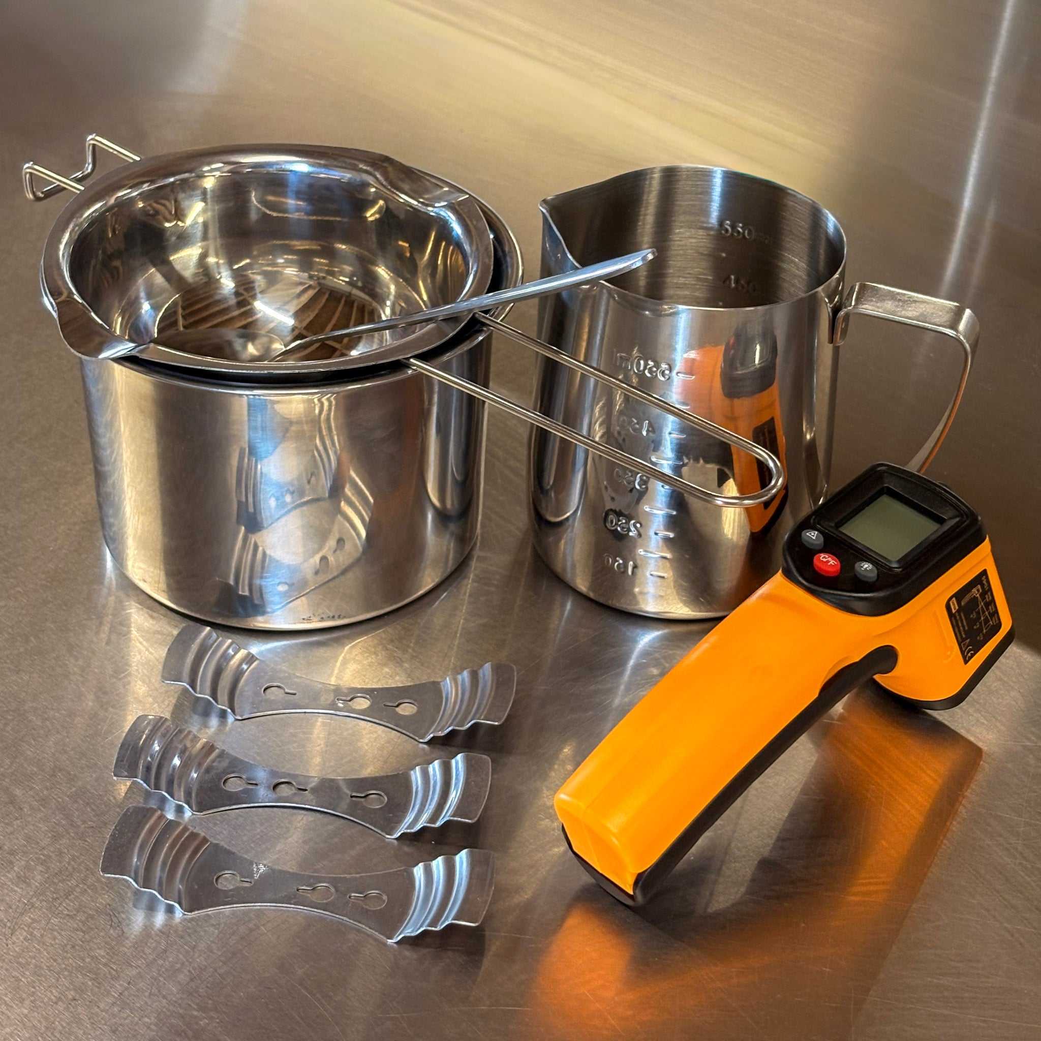 Kit de démarrage pour bougie - set de fusion, thermomètre et centreurs de mèches en acier inoxydable